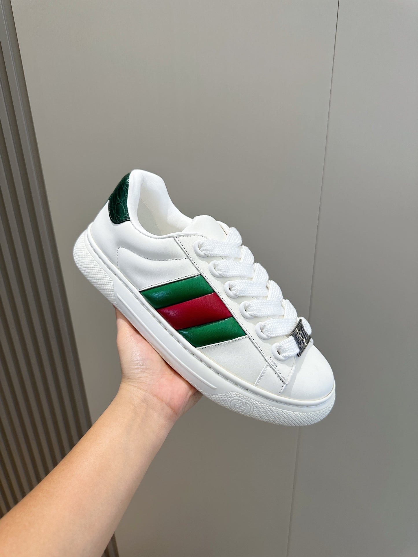 Gu Shoes