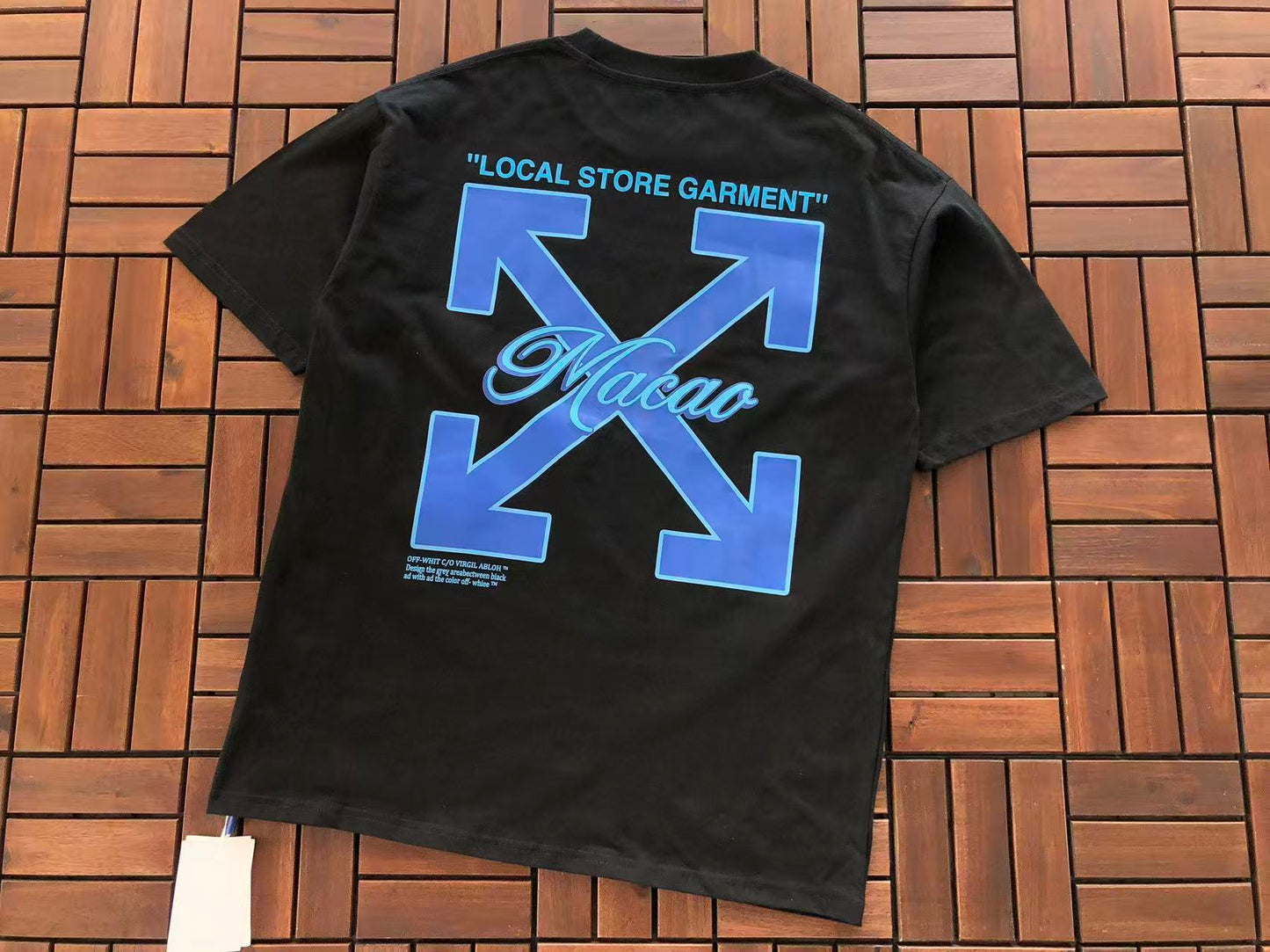 T-shirt Off