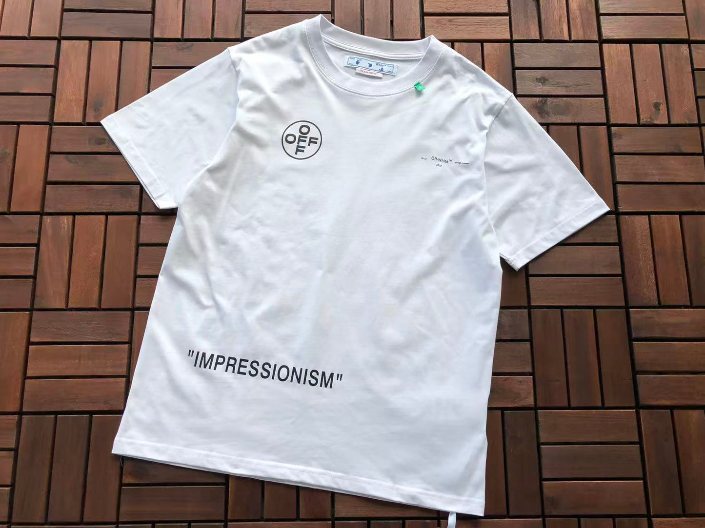 T-shirt Off