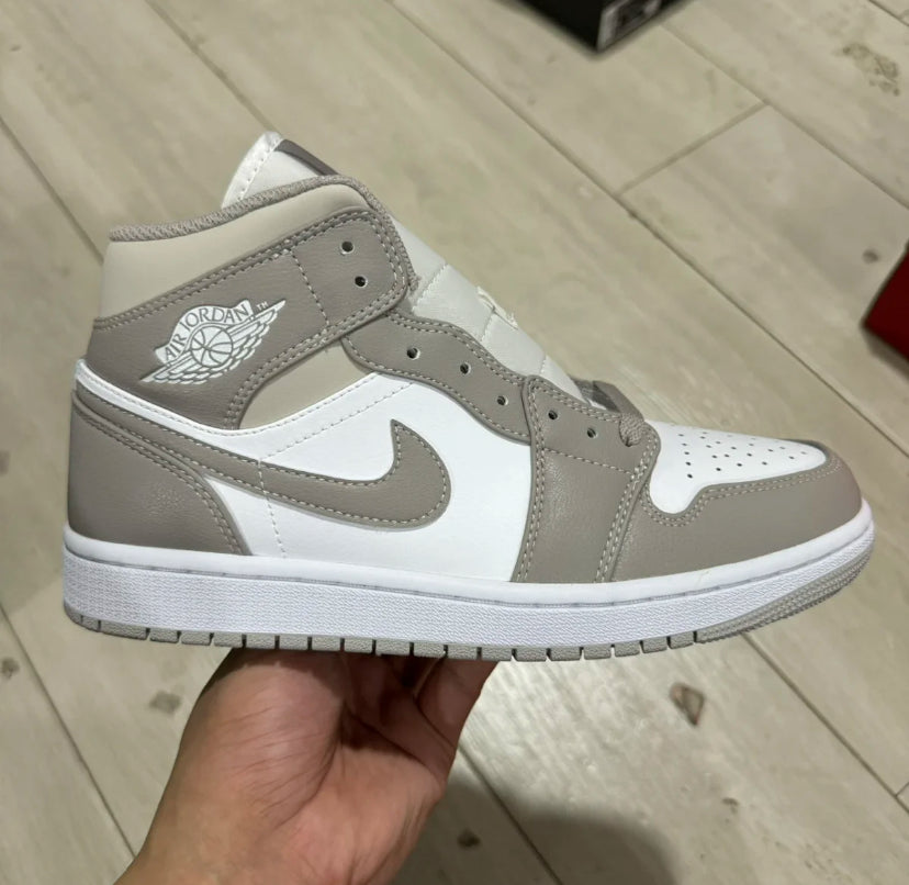 Air Jordan 1 Mid Linen