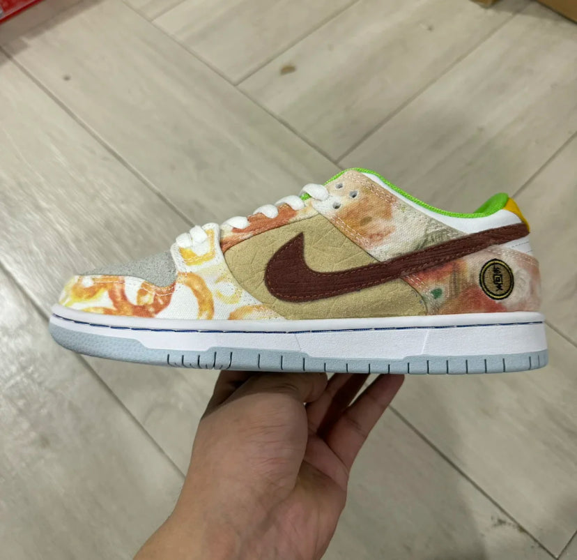 Dunk Low Pro Street Hawker