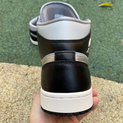 AJ1 MID Black Chrome