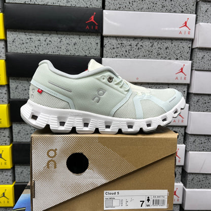 Cloud 5 Ice White