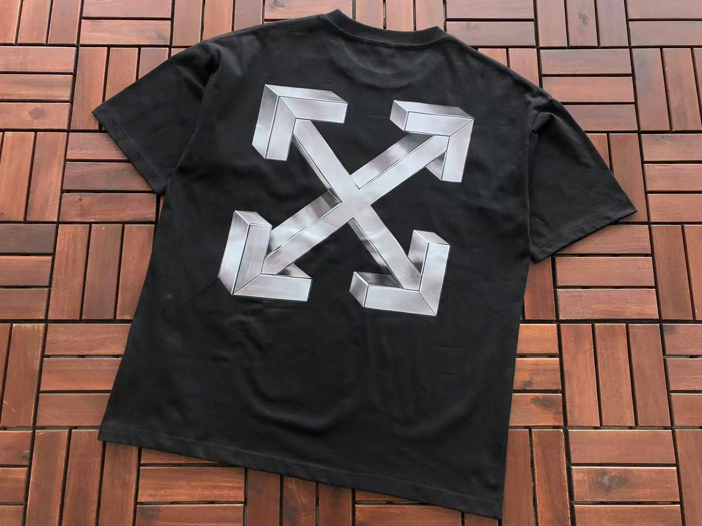 T-shirt Off