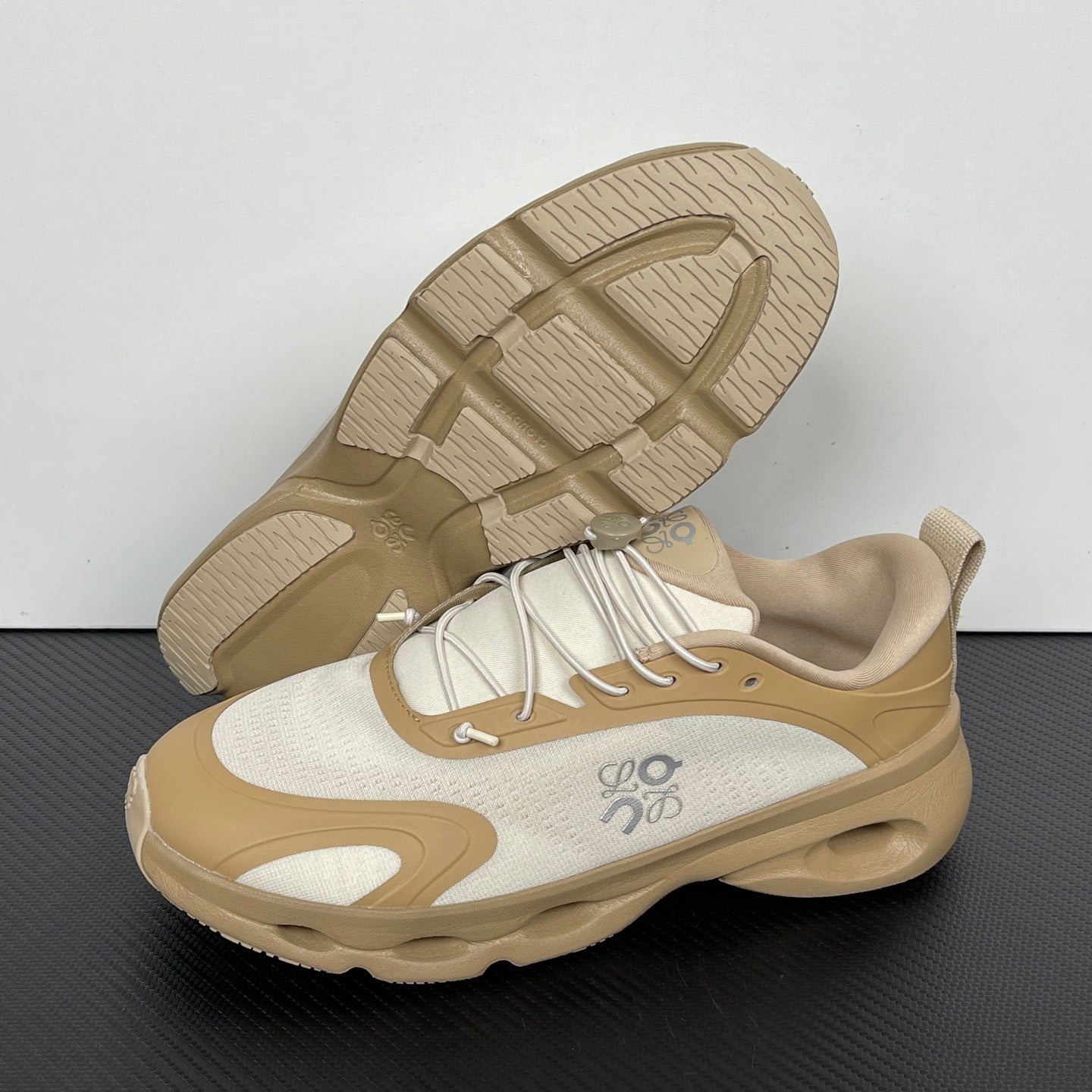 Cloudsolo Brown Grey