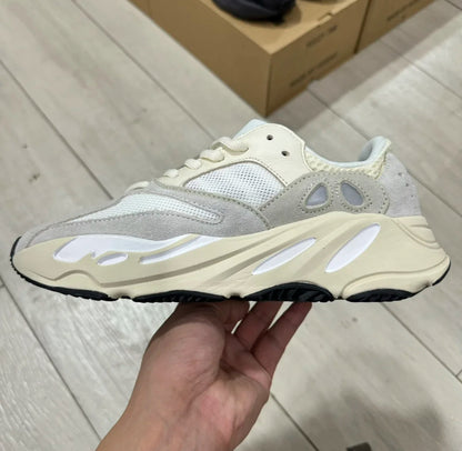 Yeezy 700 Analog