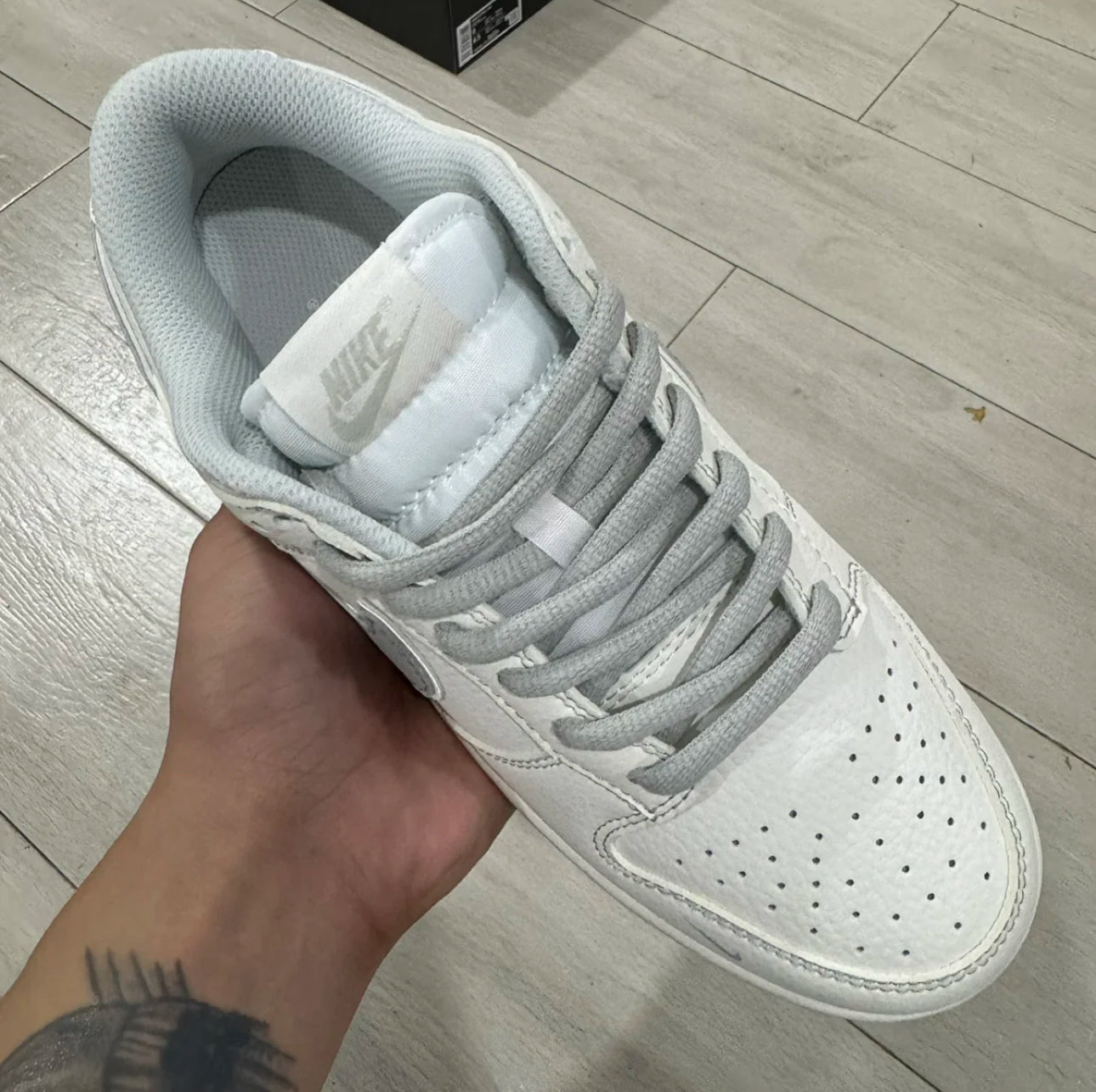 Supreme x Dunk SB Low No.205