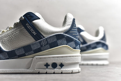 Trainer White and Blue