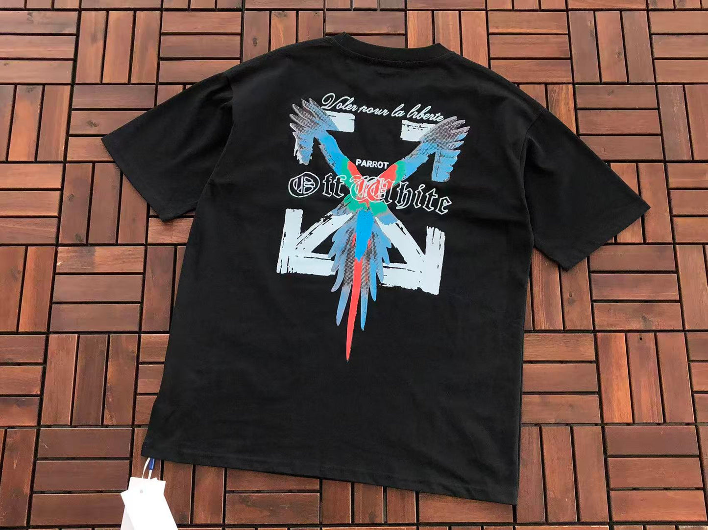 T-shirt Off
