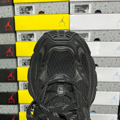BLG 10XL Triple Black