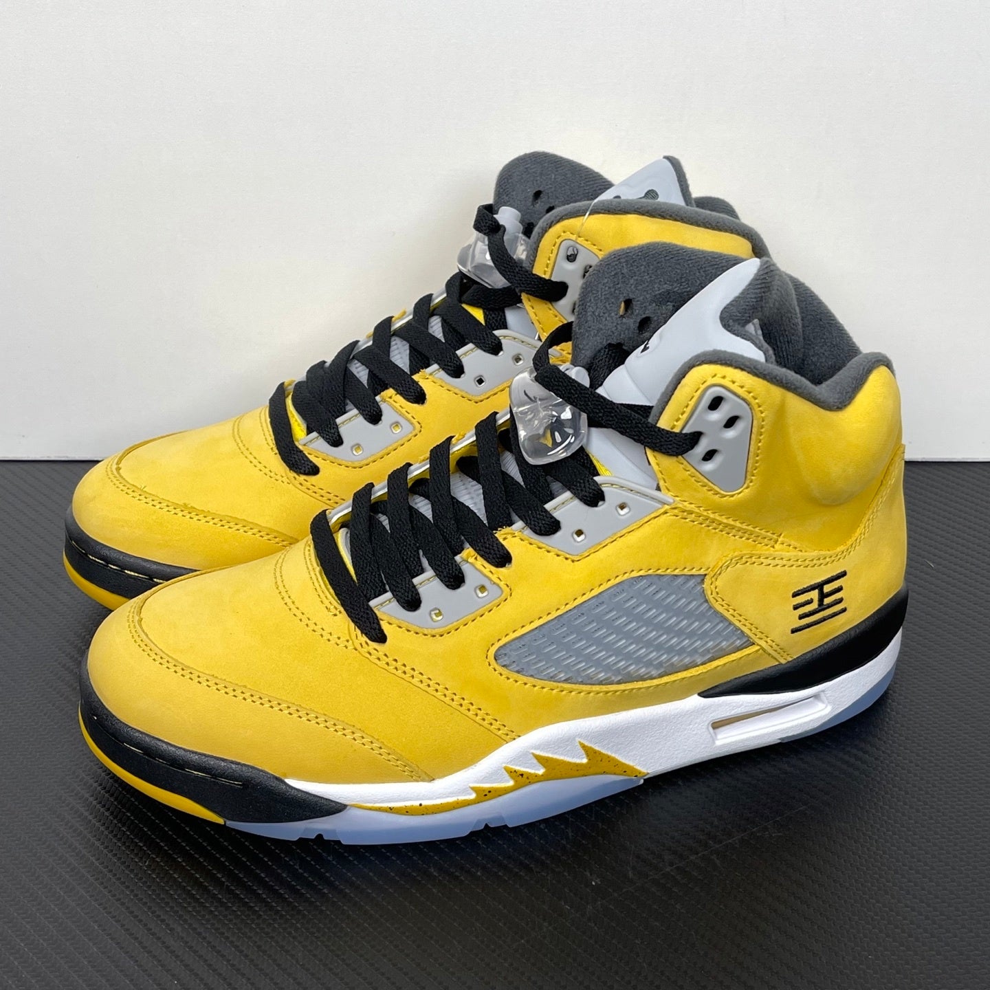 AJ 5 Tokyo T23