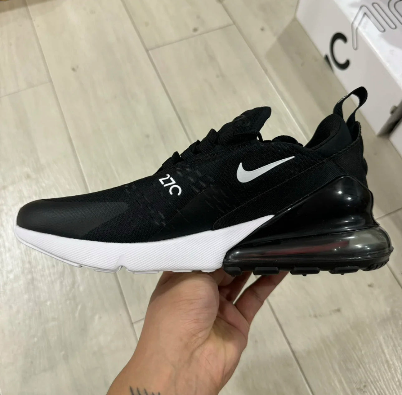 Air Max 270