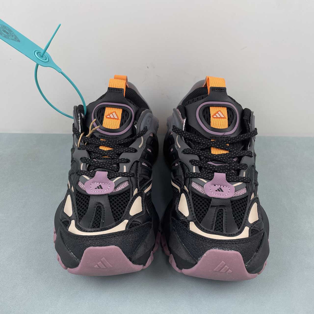 AD XLG Runner Deluxe Black Orange