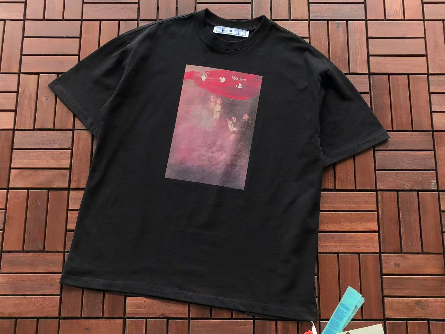 T-shirt Off