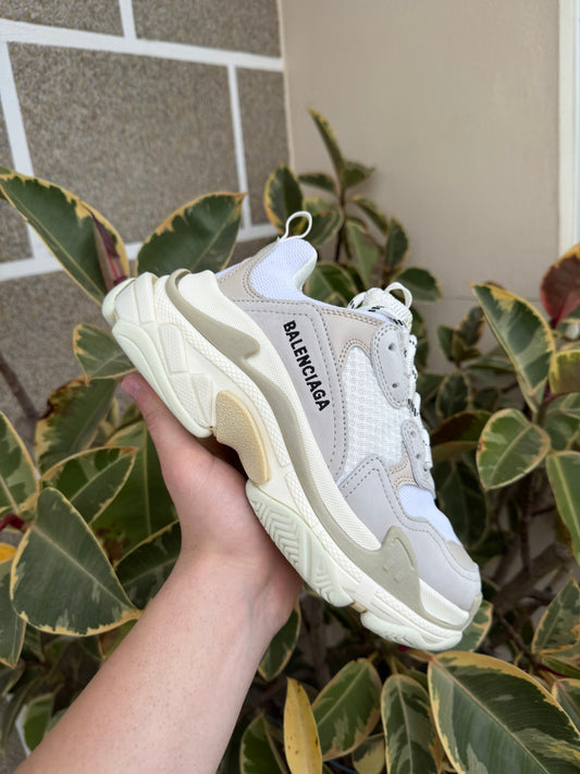 Balenciaga Triple S Creme