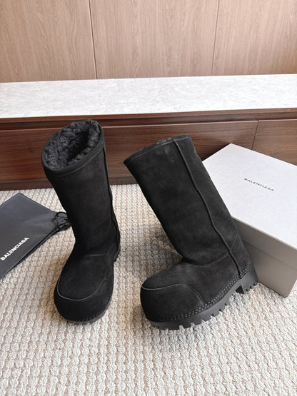 BLG Alaska fur suede boots Black