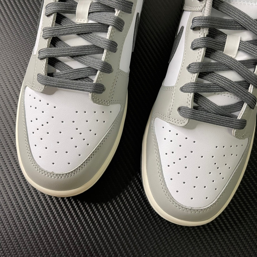 Dunk SP Light Smoke Grey