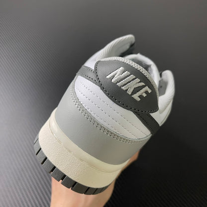 Dunk SP Light Smoke Grey