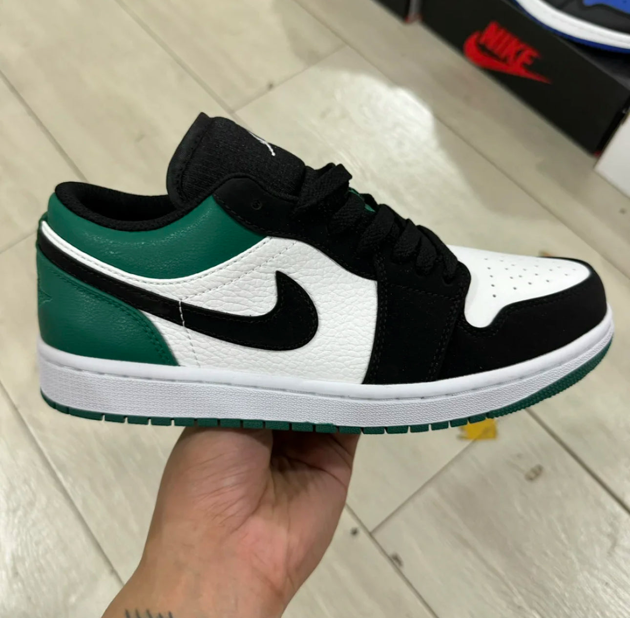Air Jordan 1 Mystic Green