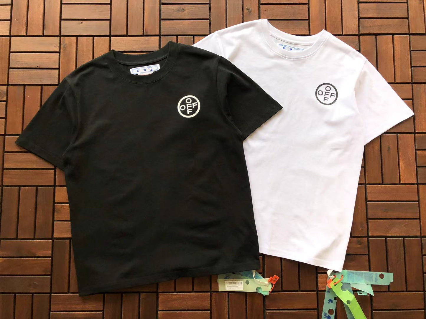 T-shirt Off