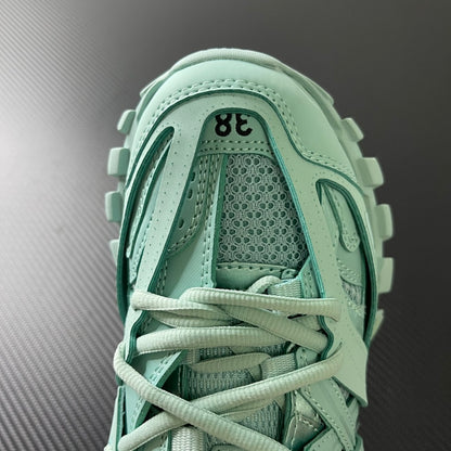 BLG Track Mint