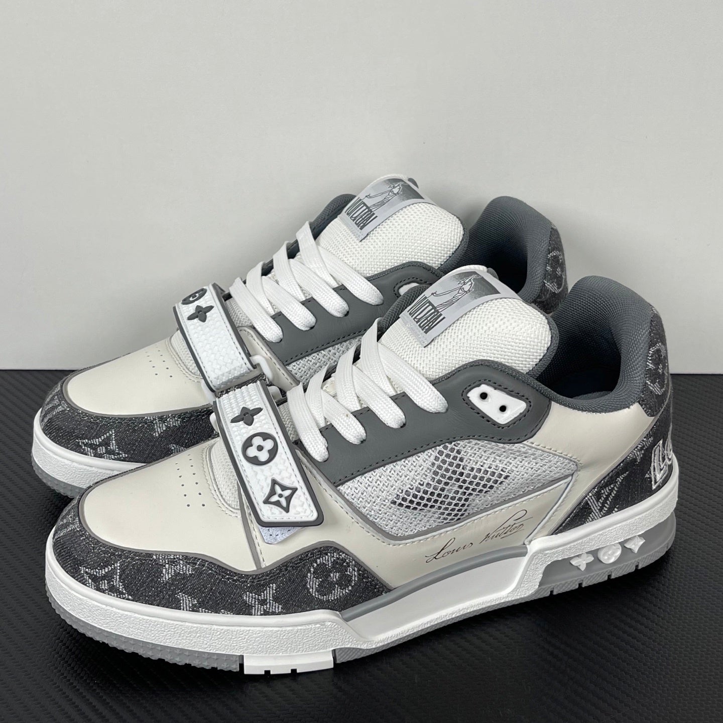 Trainer Gray