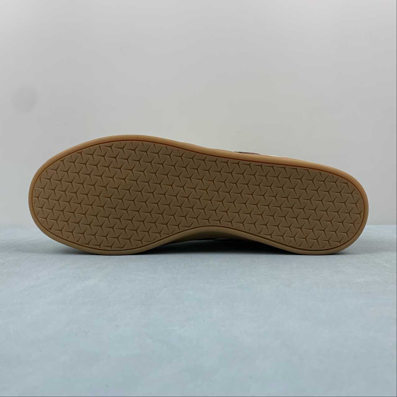 AD VL Court 2.0 White Brown