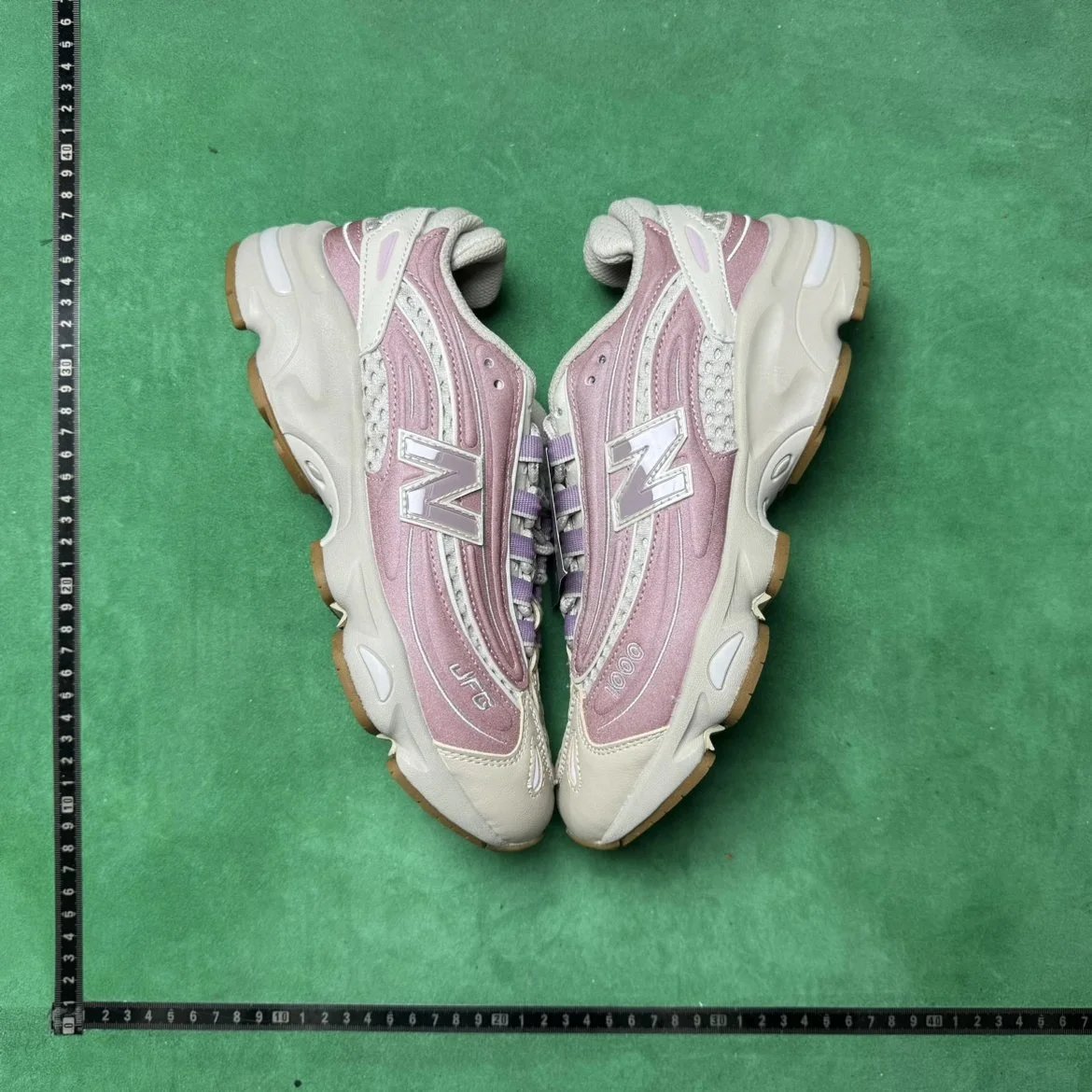 1000 Rosa