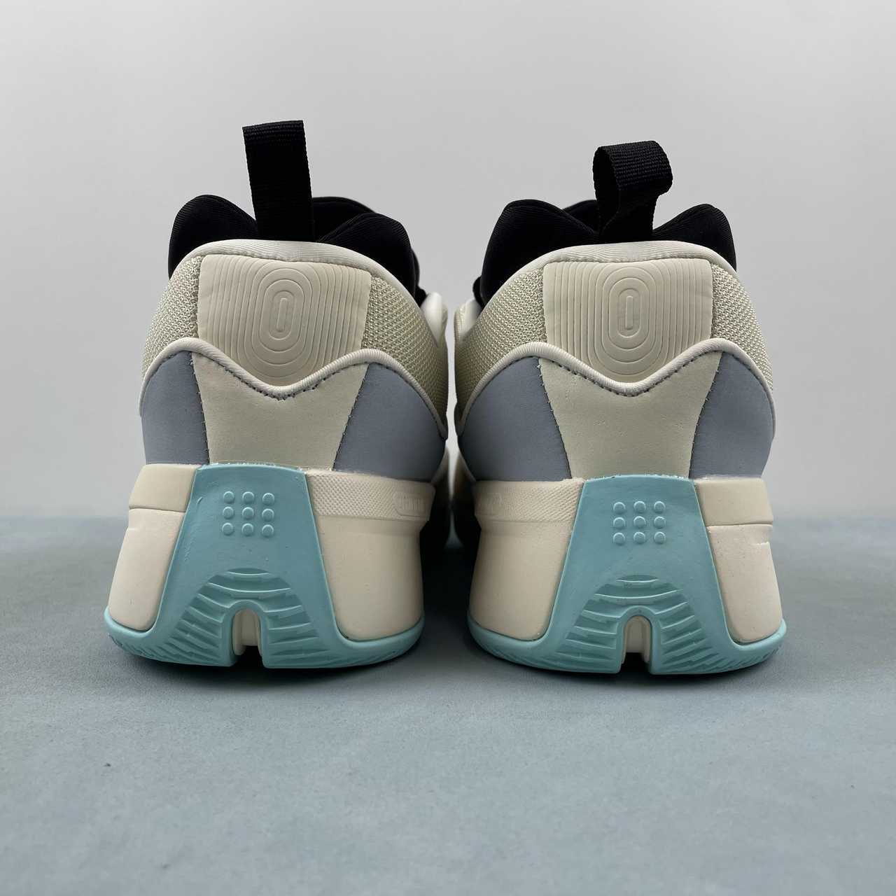 AD Dame 9 Grey Black