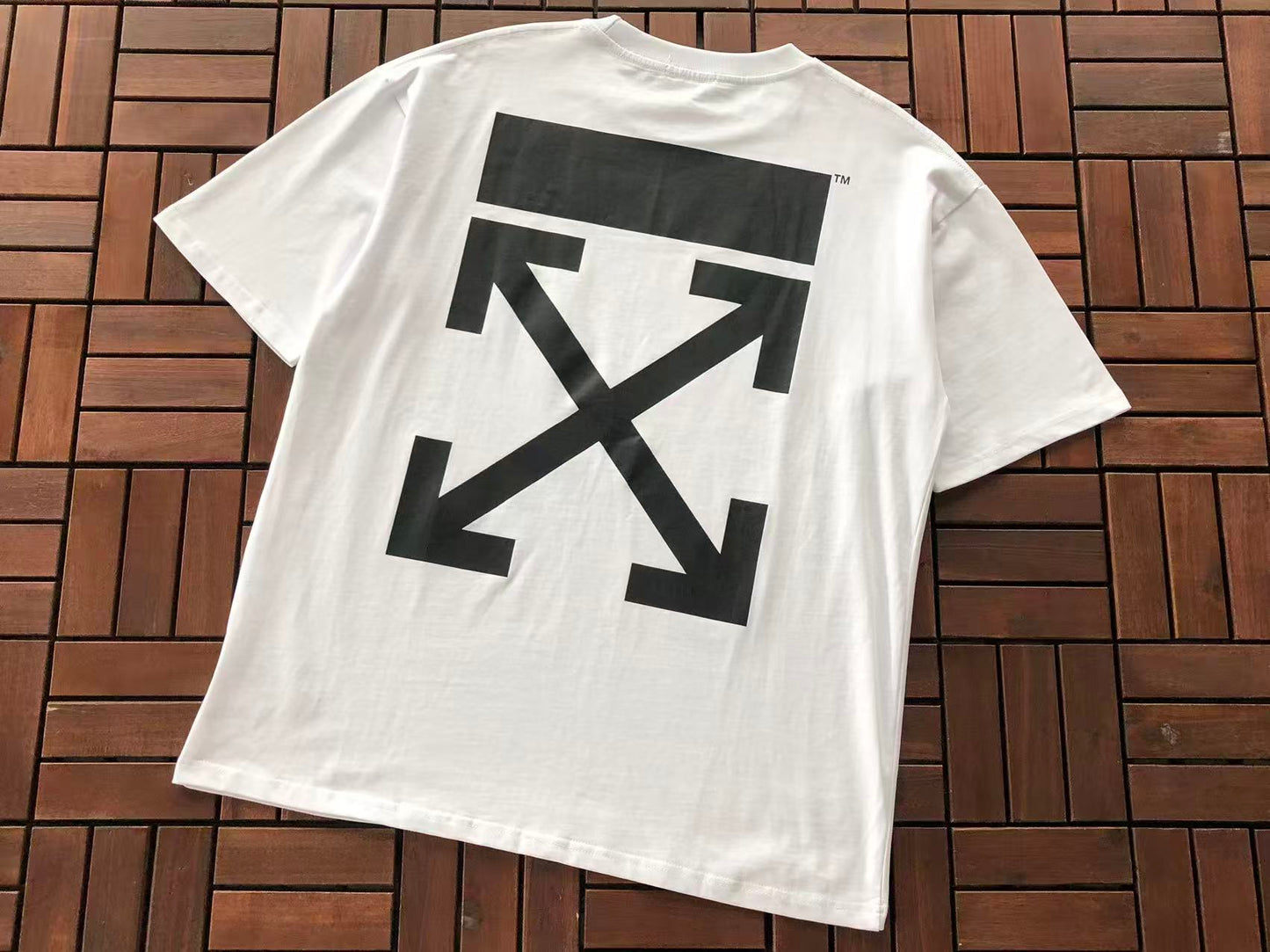 T-shirt Off