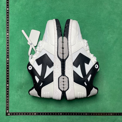 Out Of Office Set Black Sole