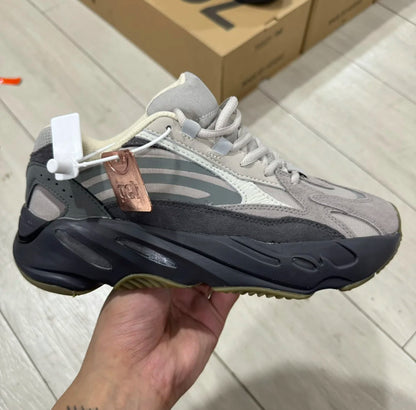 Yeezy 700V2 Tephra