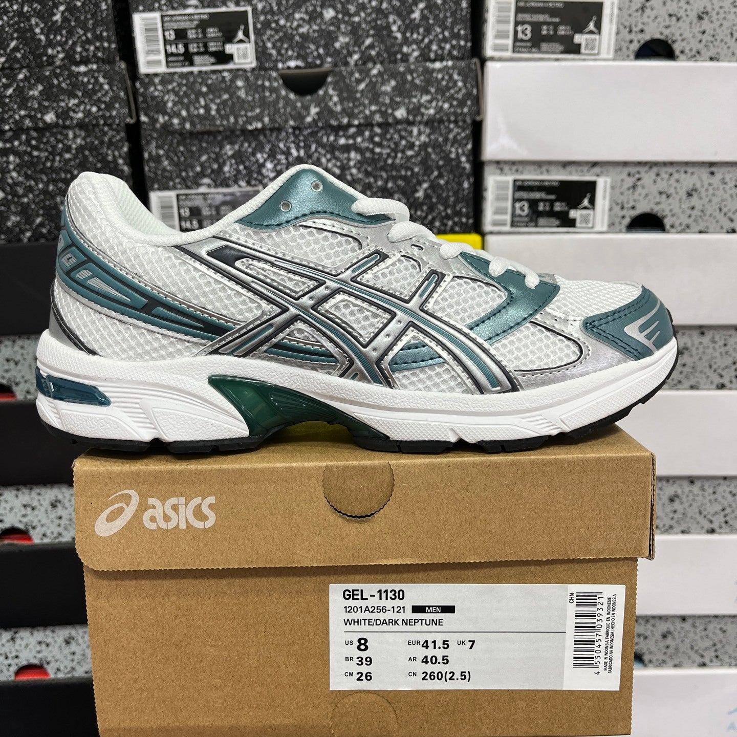 Gel-1130 White/Dark Neptune