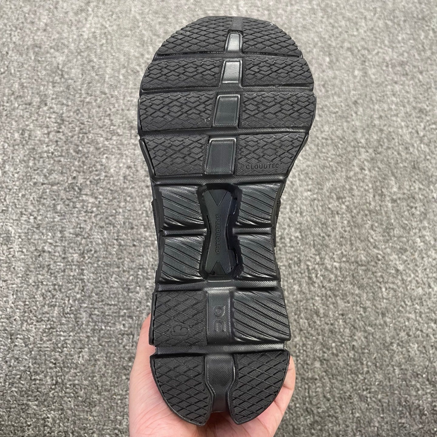 Cloud X 4 Black