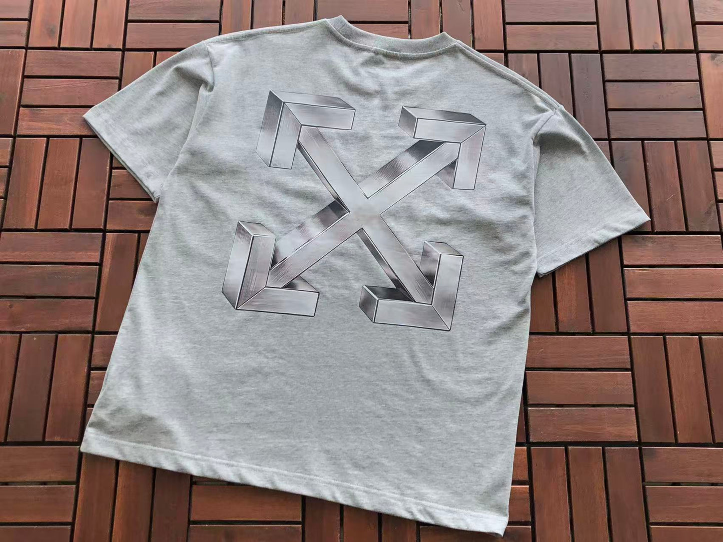T-shirt Off