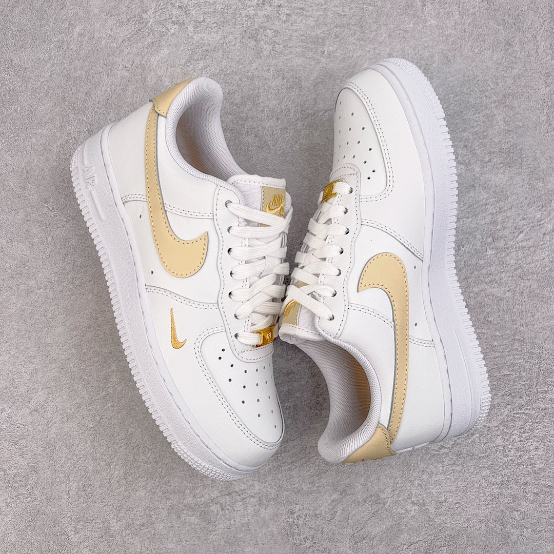 AF1 Essential