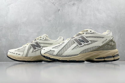 1906 Cream White