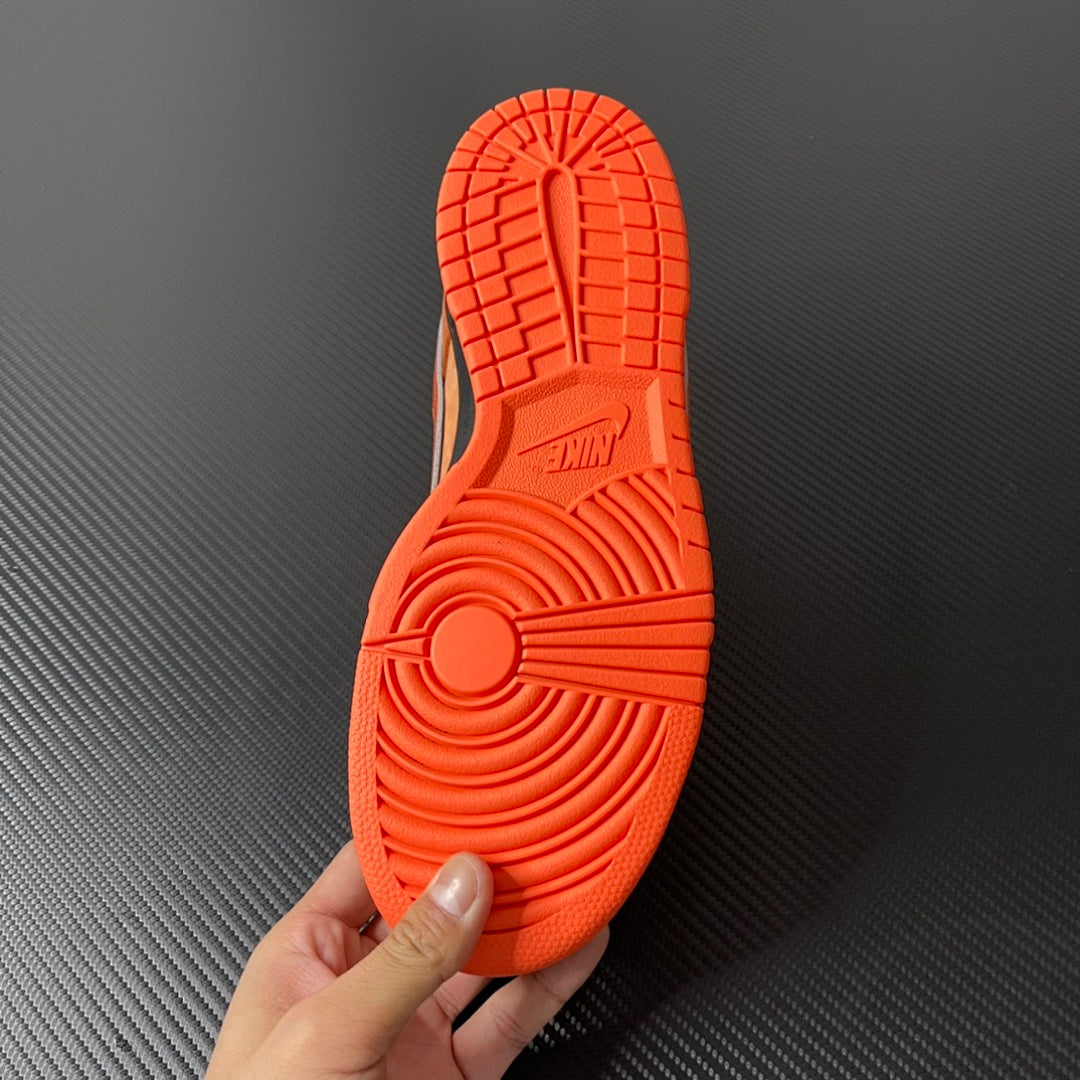Dunk SB Orange Lobster