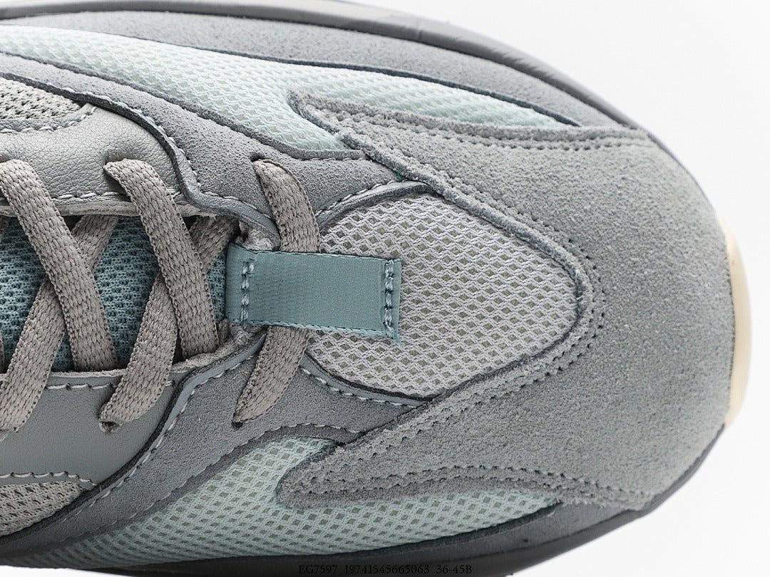700 Wave Runner Solid Grey