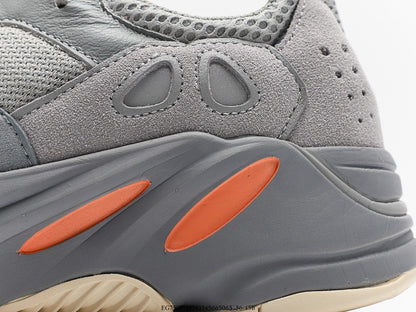700 Wave Runner Solid Grey