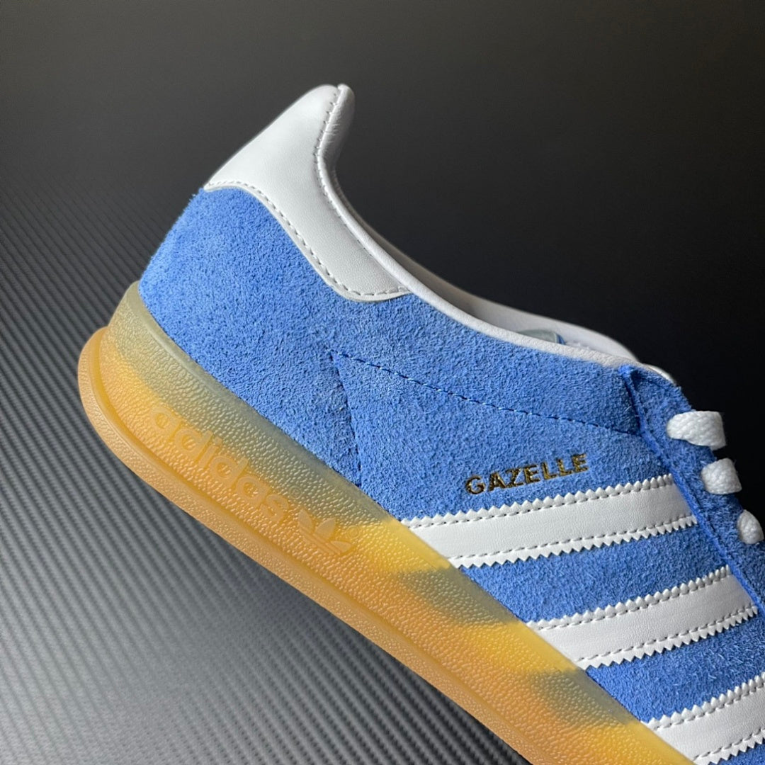 Spezial Blue and White
