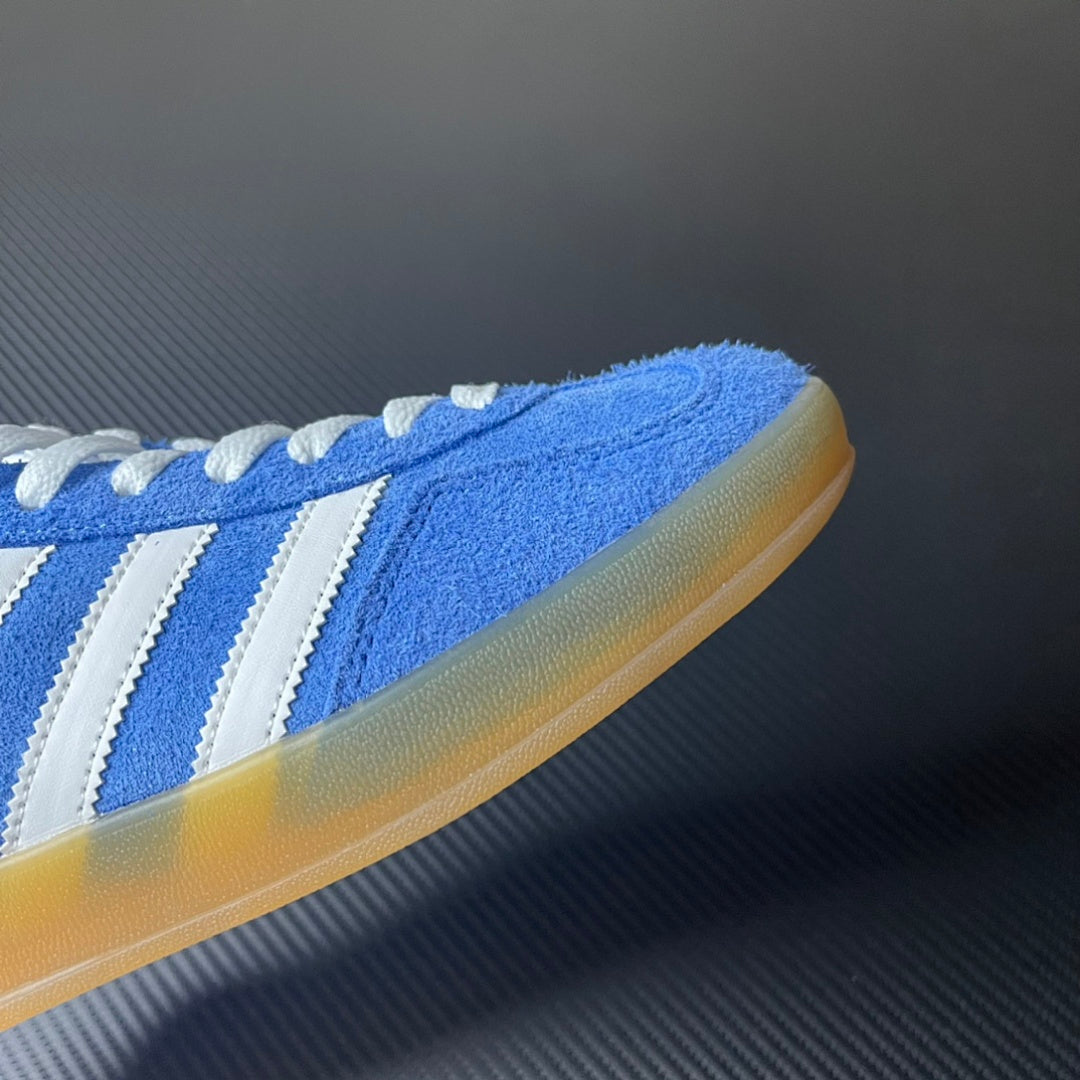 Spezial Blue and White