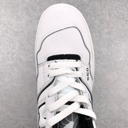 550 White and Gray