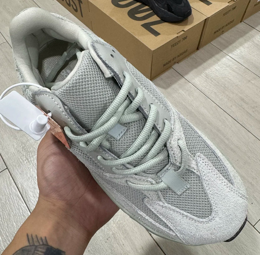 Yeezy 700 Salt