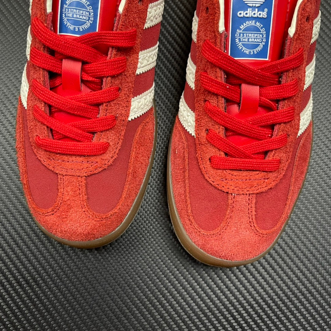 Spezial Red and White