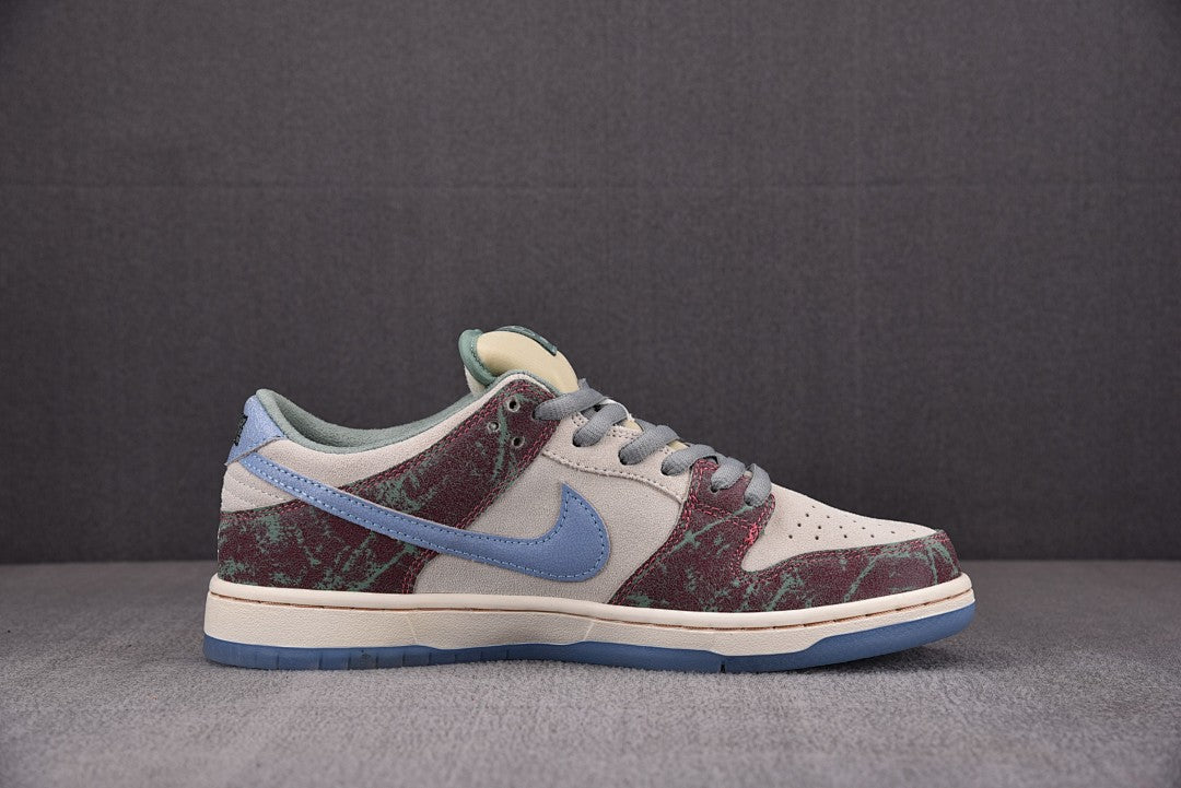 Dunk SB Crenshaw Skate Club