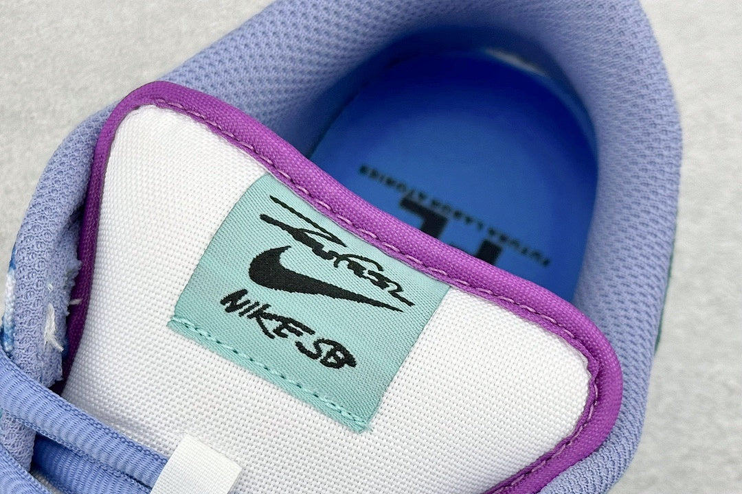 Dunk SB Bleached Aqua