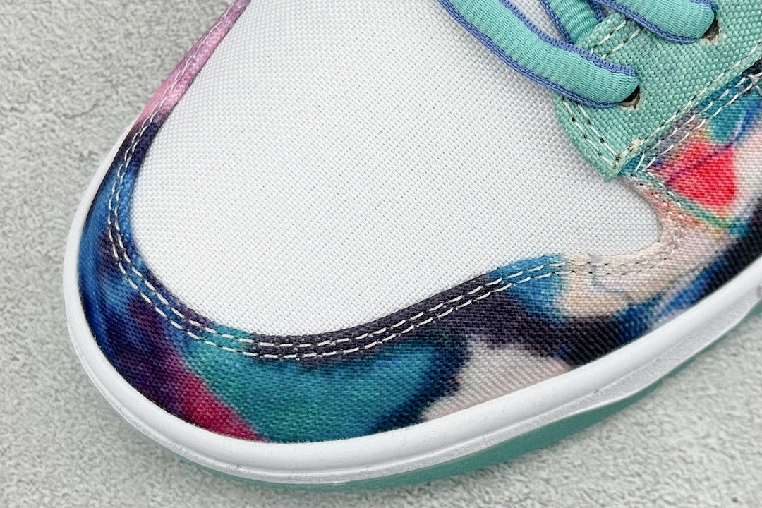 Dunk SB Bleached Aqua