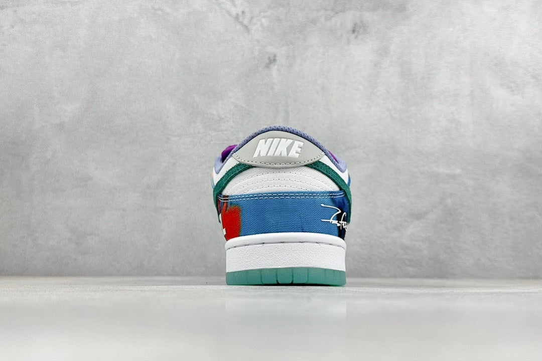 Dunk SB Bleached Aqua