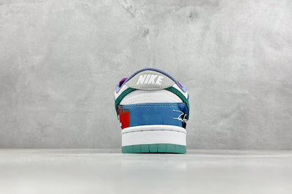 Dunk SB Bleached Aqua